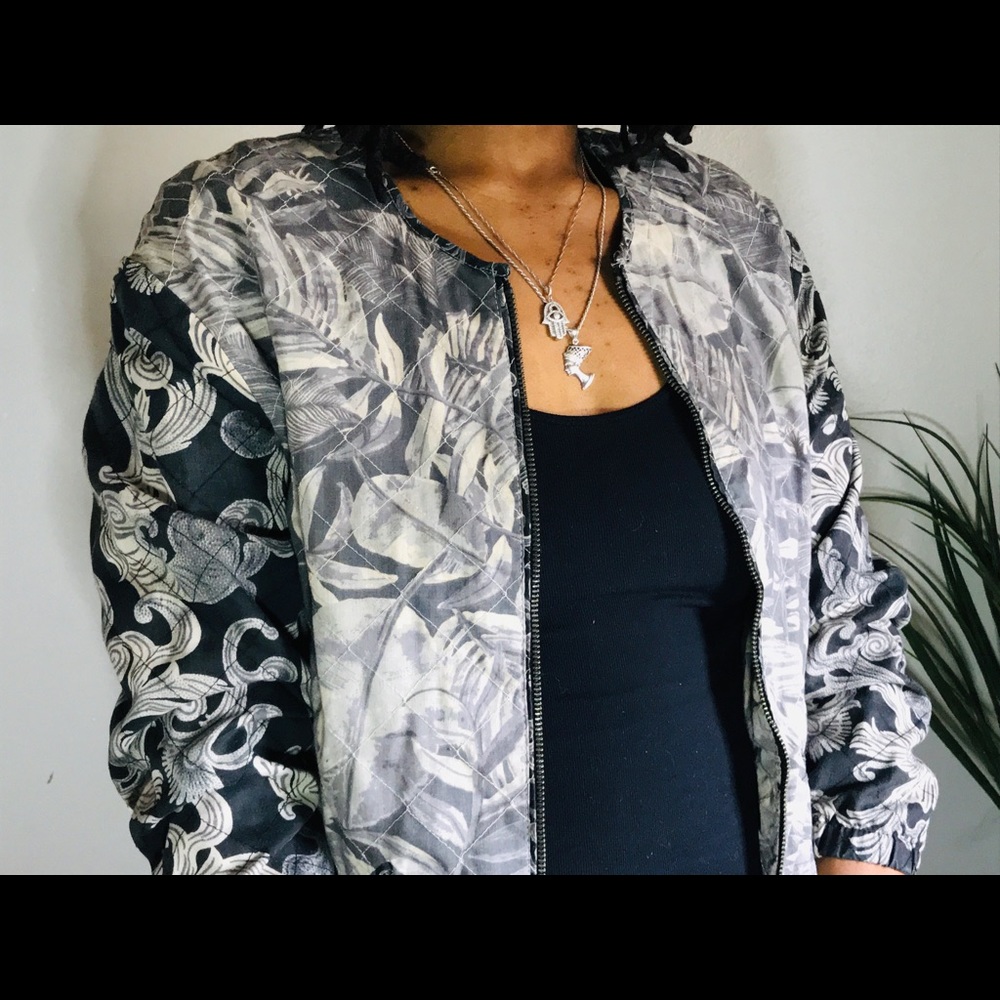 Lightweight bomber style jacket